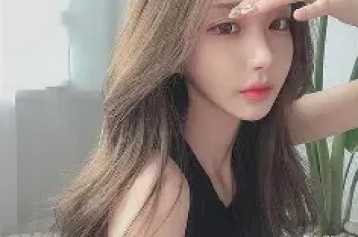 33岁女星官宣怀孕！孕期出血从厕所爬出来找老公男方身份太神秘