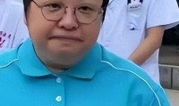 走个面、假慈善？被官方“点名”的韩红 如今用4000万让黑粉红了脸